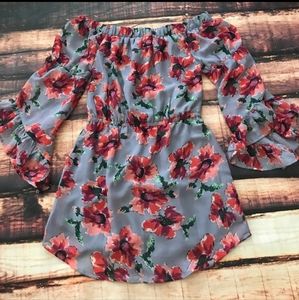 << Beautiful Floral Off the Shoulder Dress >>